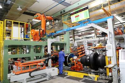 智能新工厂 机器人唱主角，引领机械设备研发新浪潮